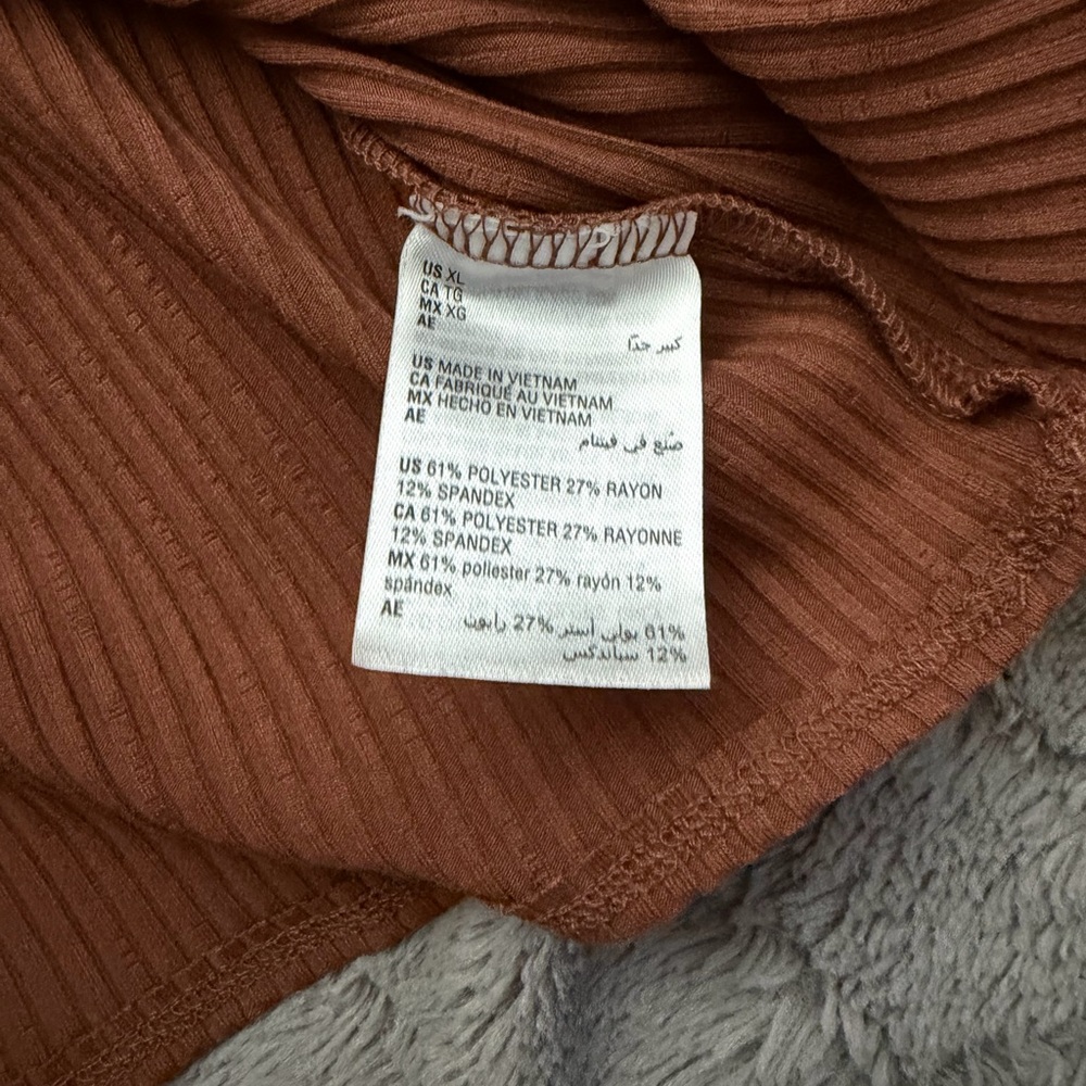 Bar III Rust Ribbed Camisole - Picture 4 of 4